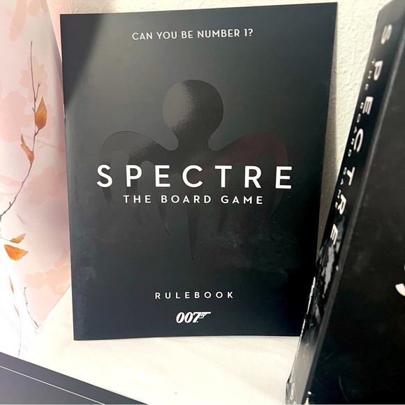 Spectre 007 JAMES BOND Board Game Strategy Challenging New In Box 2-4 Players - Picture 2 of 11